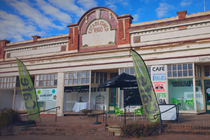 Barnes Store Emporium Ext SQ Web