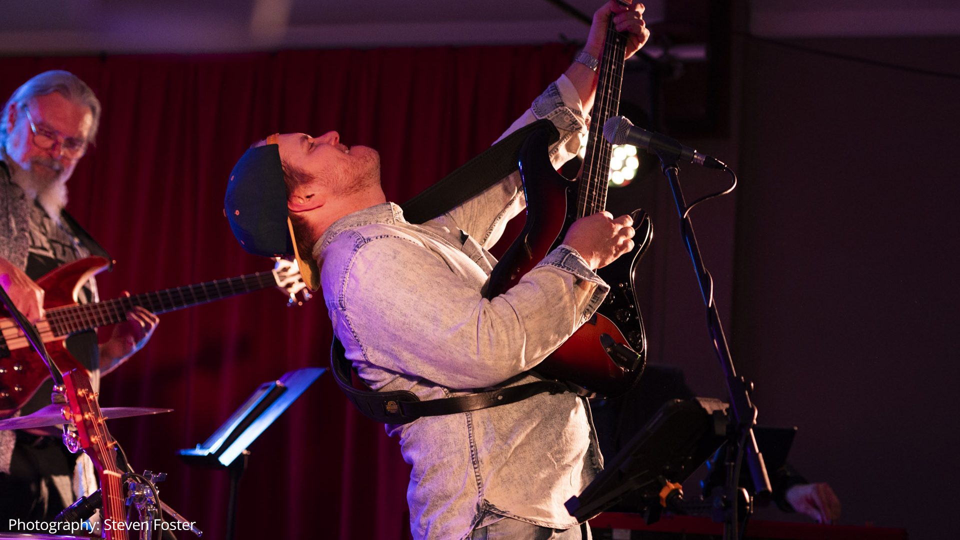 Garth Prentice3 16x9